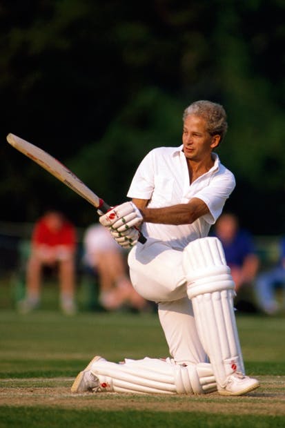 An Endangered Species, by David Gower - review