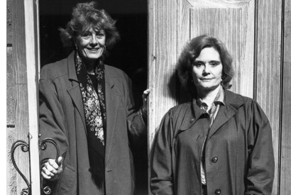 The formidable Thelma Holt (right) with Vanessa Redgrave in 1987