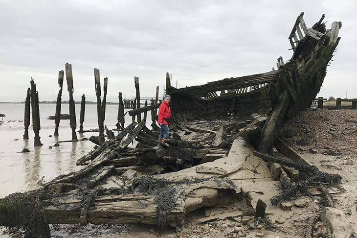 Lara Maiklem mudlarking.